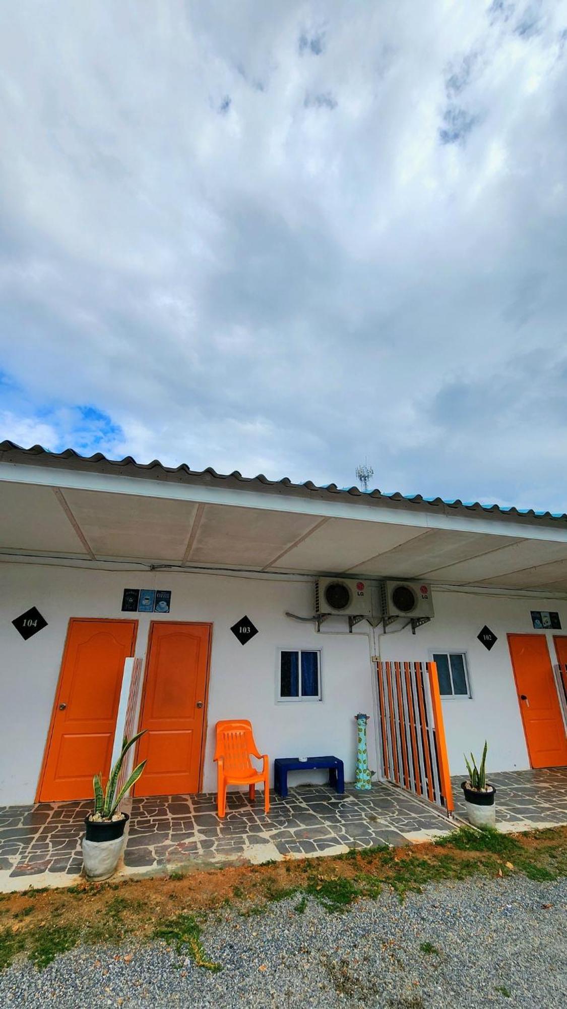 Ingpha Room For Rent Szatun Kültér fotó